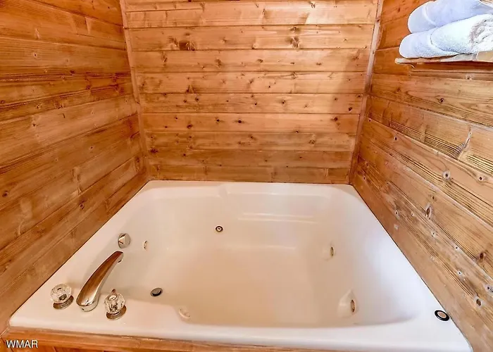 Incredible Whispering Pines Escape Indian Pine