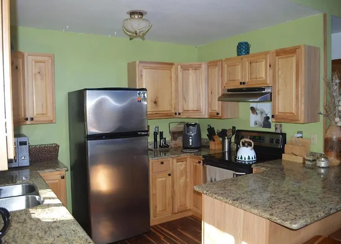 Incredible Whispering Pines Escape
