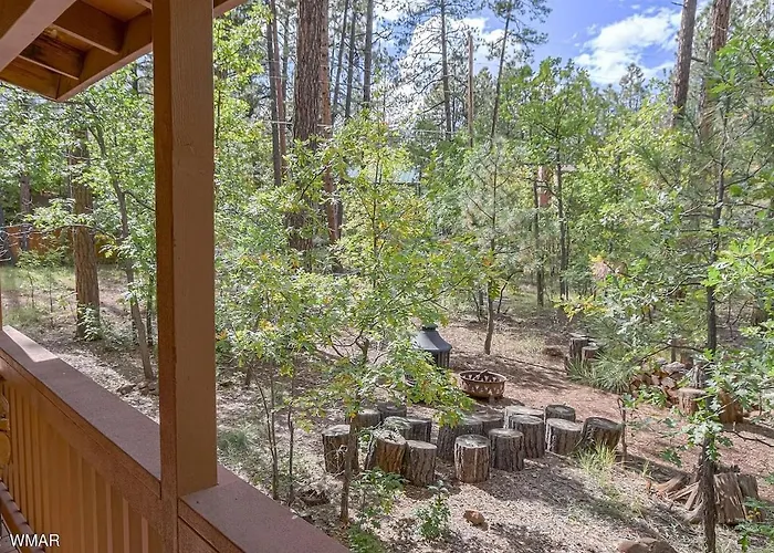 Dom wakacyjny Incredible Whispering Pines Escape *