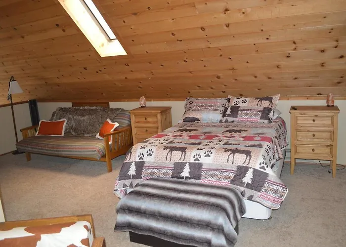 Dom wakacyjny Incredible Whispering Pines Escape Indian Pine