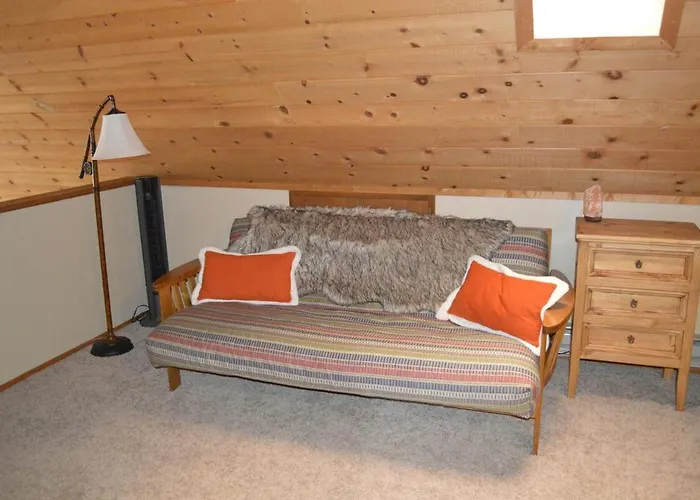 Dom wakacyjny Incredible Whispering Pines Escape *
